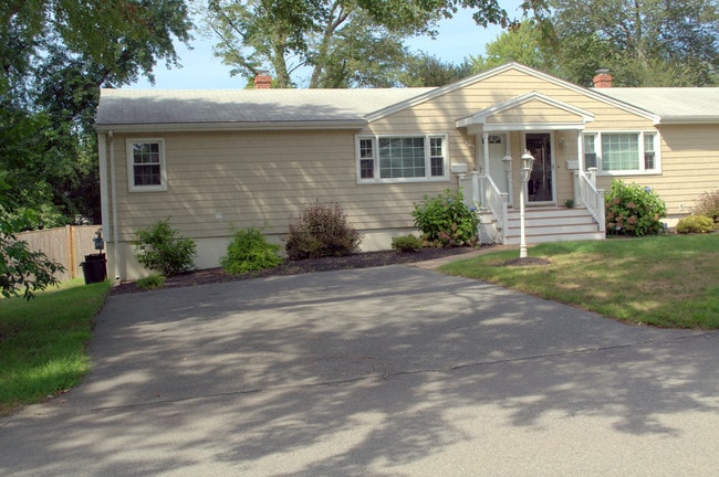 Main entry - 33 Autran Ave