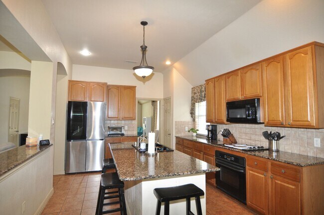 Building Photo - COMING SOON! Stunning 4-2-2 in Ft. Worth –...