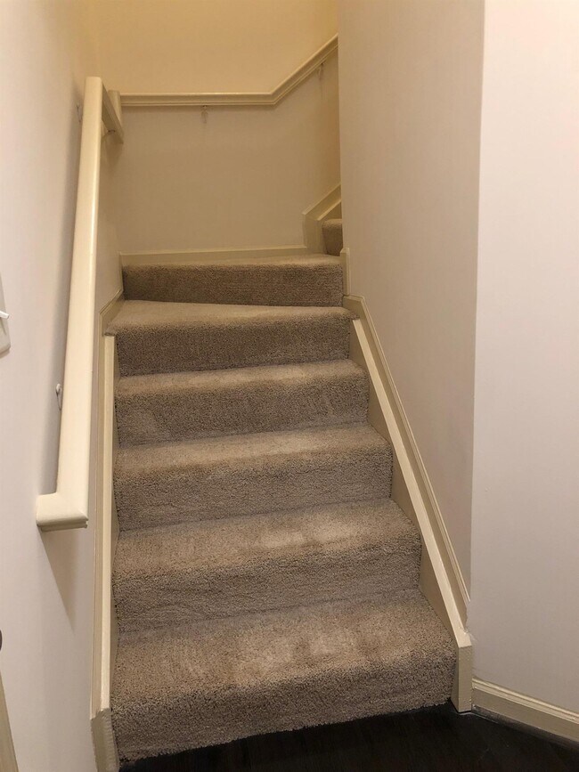 Building Photo - 4241 Summit Corner Dr