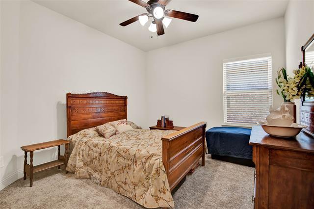 Building Photo - 7839 Ashwood Dr