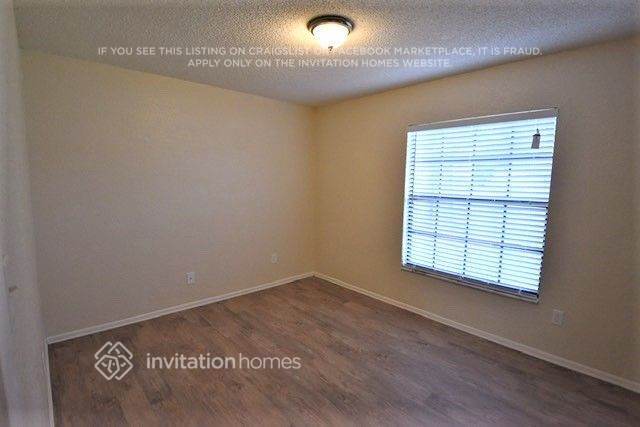Building Photo - 15840 Bay Lakes Trail