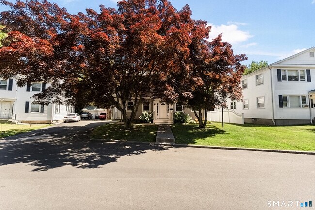 Building Photo - 41 Grasso Terrace