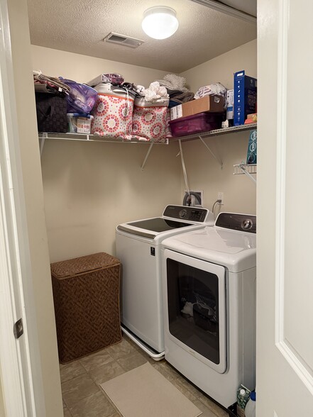 Laundry Room - 624 Edison Dr