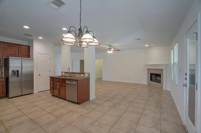 Building Photo - 30126 Bumble Bee Dr