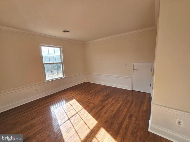 Building Photo - 165 Pitch Kettle Ct