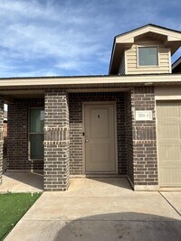 Building Photo - 2010 Bryan Ave