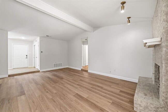 Building Photo - 13212 Rampart St