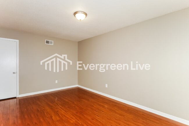 Building Photo - 3842 Kipling Ave