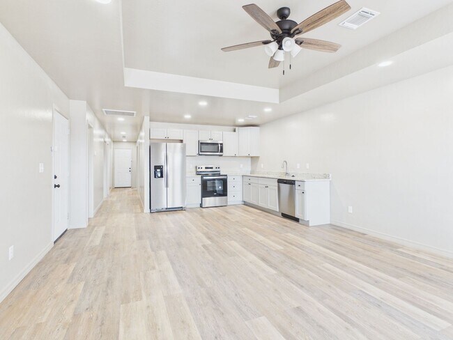 Building Photo - 1124 Caprock St