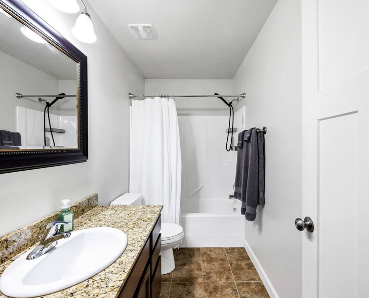 Upstairs Bathroom - 455 W 1140 N