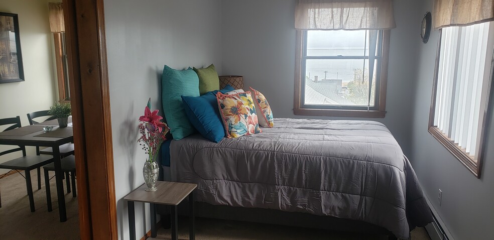 Waterview from bedroom - 19 Crest Ave