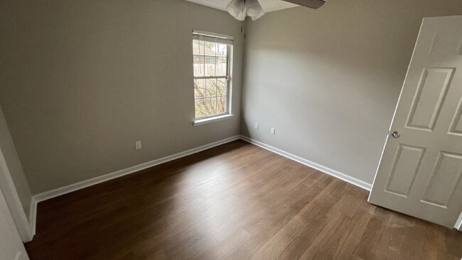 Building Photo - Home For Rent