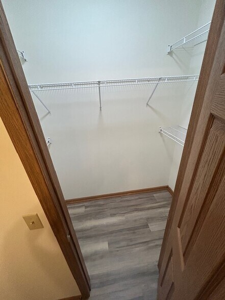 Building Photo - 1529 Williamsburg Pl