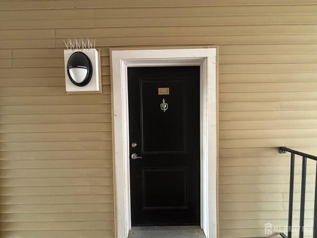 Building Photo - 542 E Celebration Way