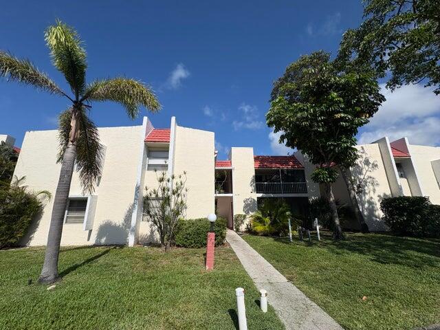 Primary Photo - 628 NW 13th St