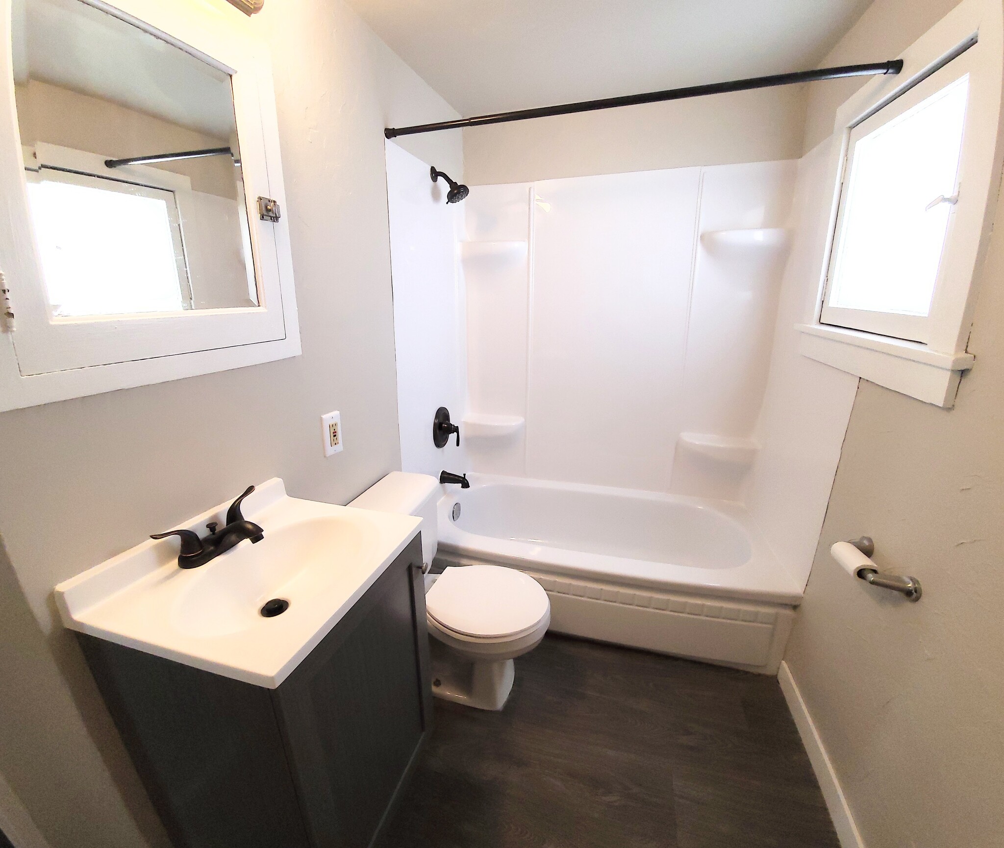 Building Photo - 233 S 67th St