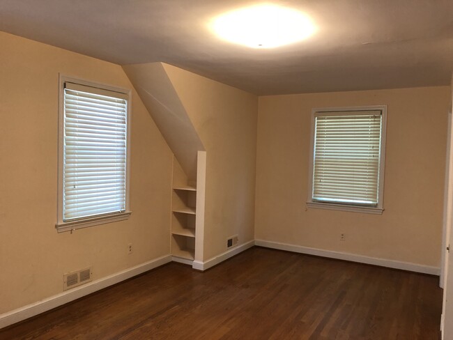 Second Floor 3rd bedroom - 3805 jonesbridge road