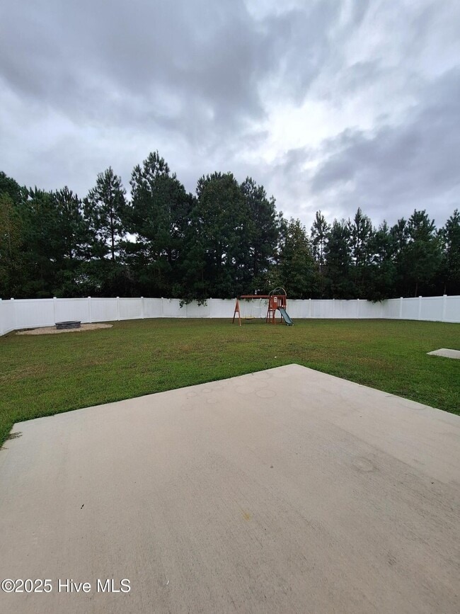 Building Photo - 1512 Penncross Dr