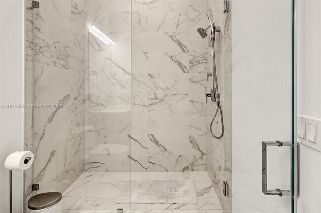 Building Photo - 17550 Collins Ave