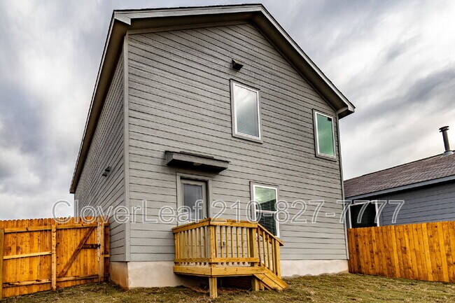 Building Photo - 12822 Ratcliff Lk