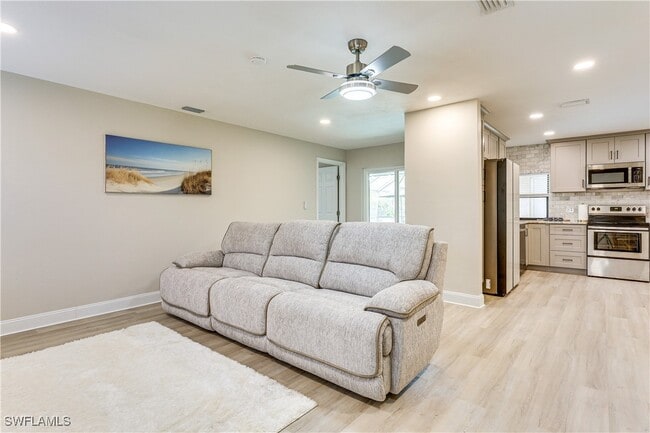 Building Photo - 6030 Perthshire Ln