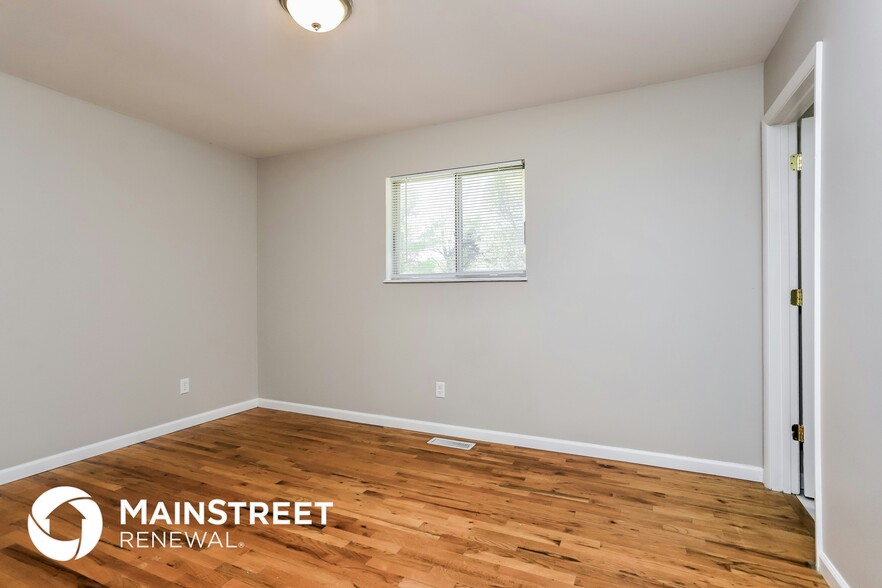 Building Photo - 3909 Opal Dr