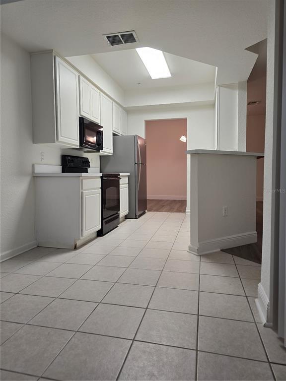 Building Photo - 2525 San Tecla St