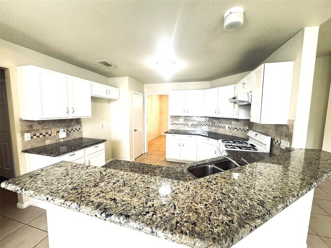 Building Photo - 18743 Parfield Ln