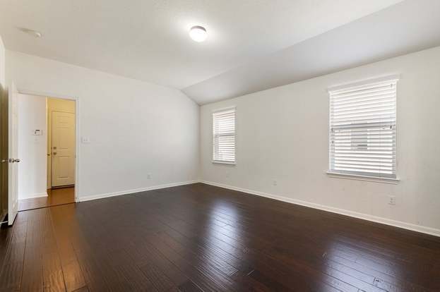 Building Photo - 1049 Regency Ln
