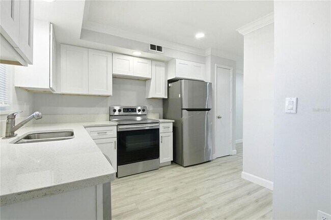 Building Photo - 14113 Village Terrace Dr