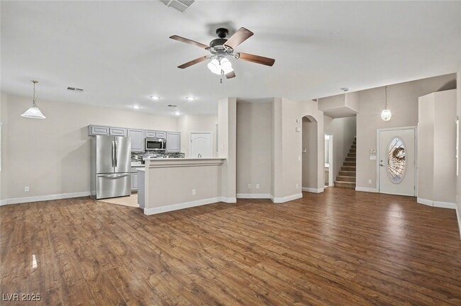 Building Photo - 1123 Aldenwood Ave