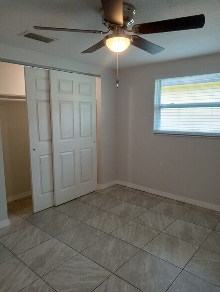 Building Photo - 5026 Canner St
