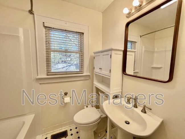 Building Photo - 2532 McNeill Cir