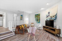 Building Photo - 1802-1804 Juniper Dr