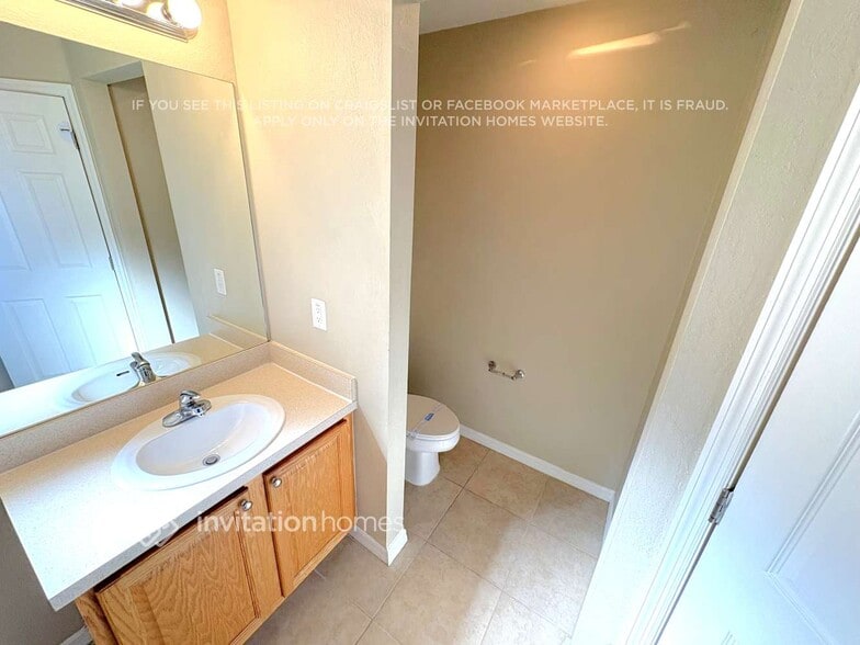 Building Photo - 2511 Mauritania Rd