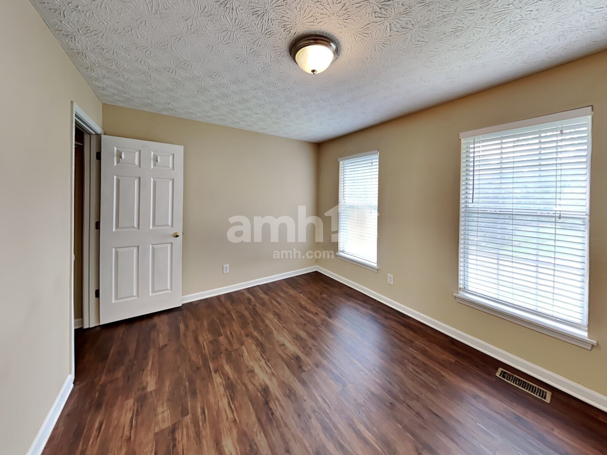 Building Photo - 4689 Rippling Brook Ct