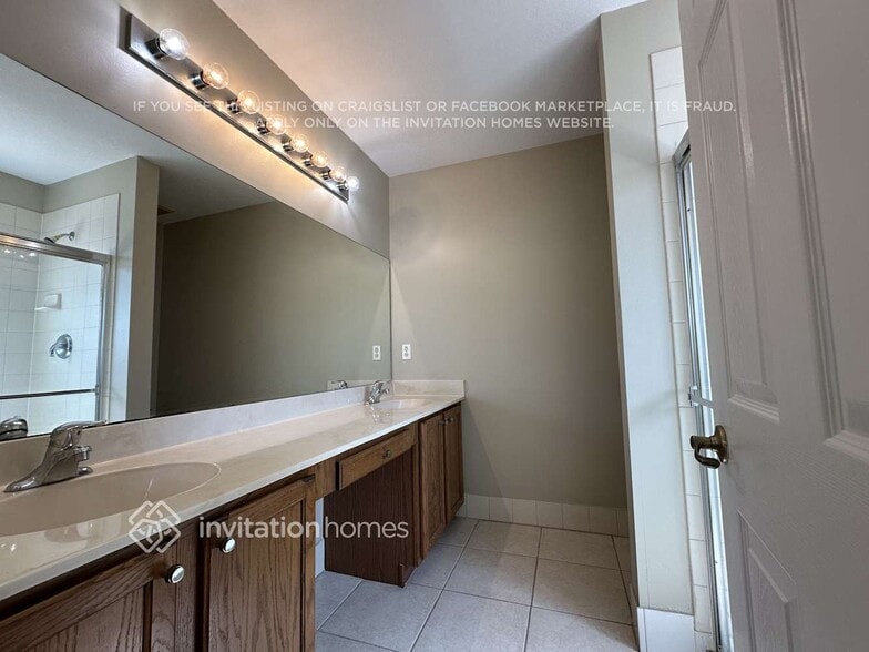 Building Photo - 6100 Sugar Loaf Ln