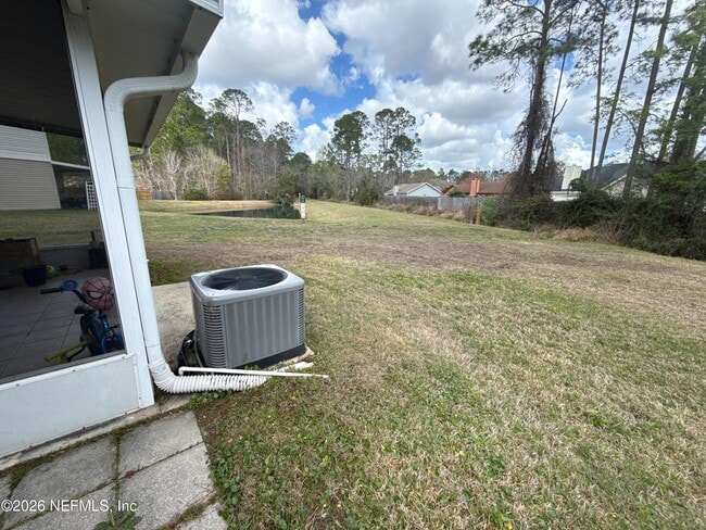 Building Photo - 1819 Lago Del Sur Drive