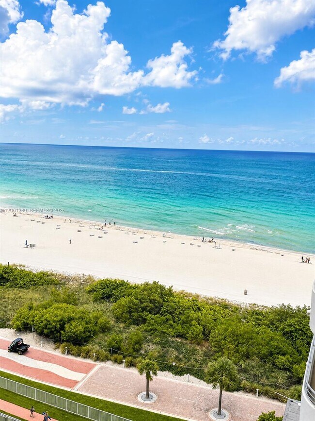 Building Photo - 5555 Collins Ave