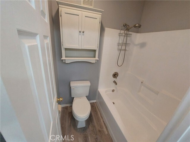 Building Photo - 17811 Cottonwood Ct