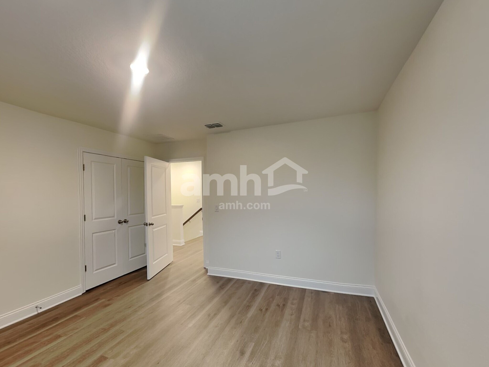 Building Photo - 3720 Ctr Cv Ln
