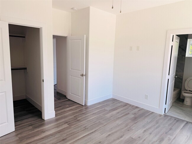 Building Photo - 4436 Aledo St