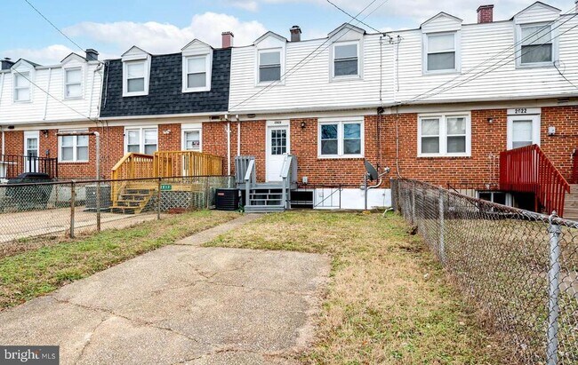 Building Photo - 2020 Dineen Dr