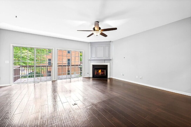 Building Photo - 5149 Manerdale Dr SE