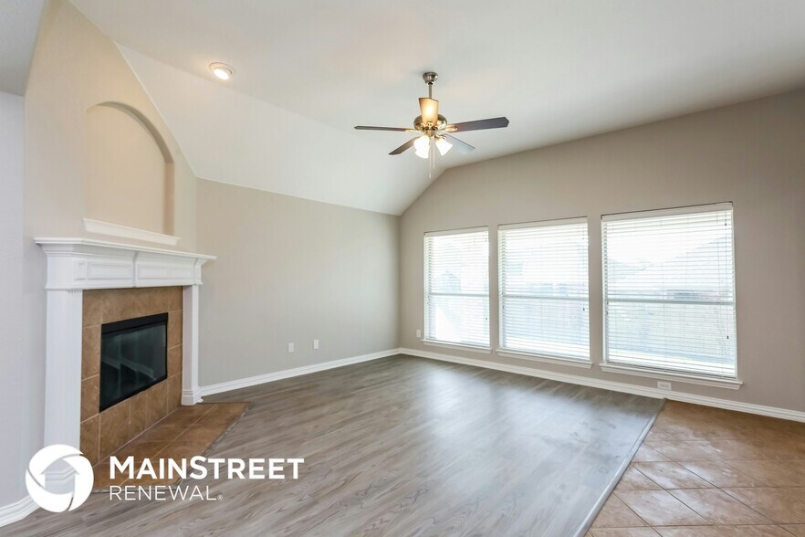 Building Photo - 5213 Leander Way