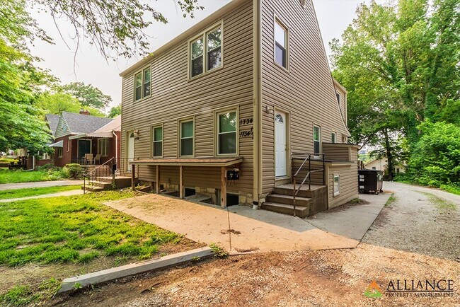 Building Photo - 1734 Laramie St