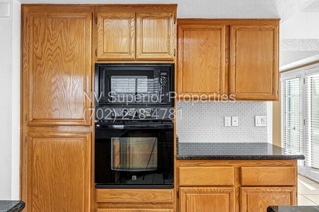 Building Photo - SW The Lakes!!!! Pool!!! Spa!!! Solar Panels!!! Primary bedroom downstairs!!! 3 Car Garage!!!