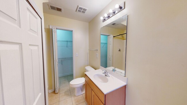 Building Photo - 2 bed/2 bath NoDa 2 story for lease