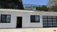 Building Photo - 1812 Navy St