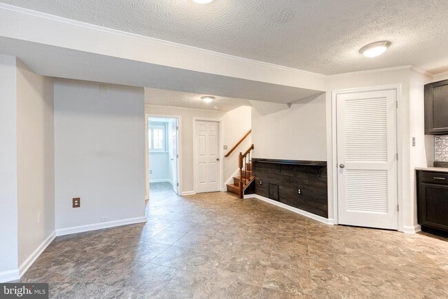 Building Photo - 712 Pine Drift Dr